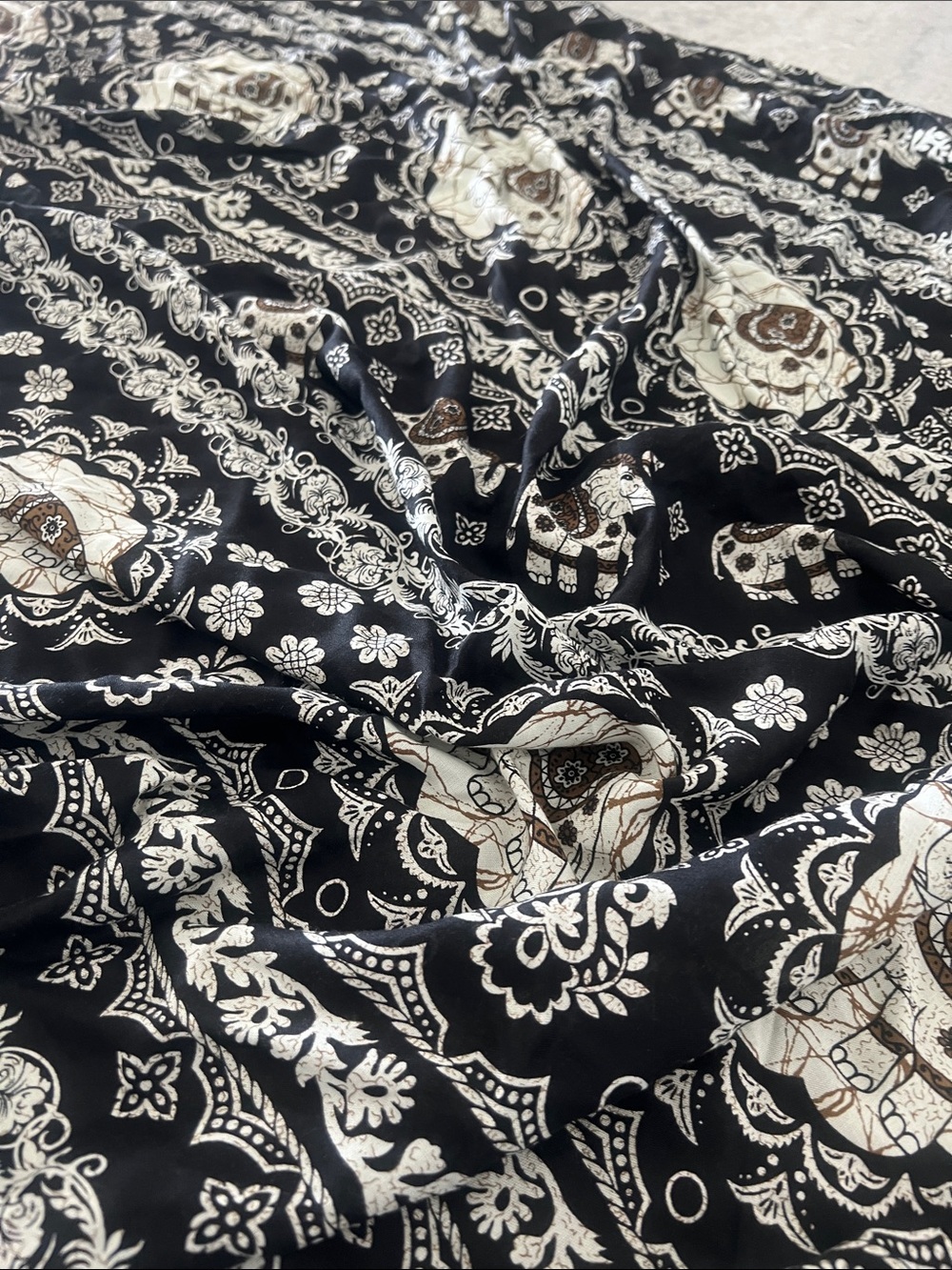 Black and Cream Elephant Print Sarong